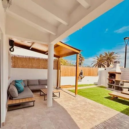 Casa Adosada A 150 Metros De La Playa
